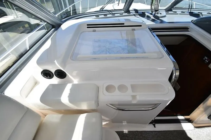 Slide: The Image of Tiara 52 Sport Yacht 2001 - 27