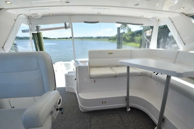 Slide: The Image of Tiara 52 Sport Yacht 2001 - 32