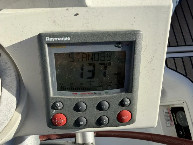 Slide: The Image of Beneteau 2008 - 18