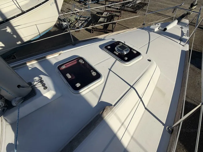 Slide: The Image of Beneteau 2008 - 27