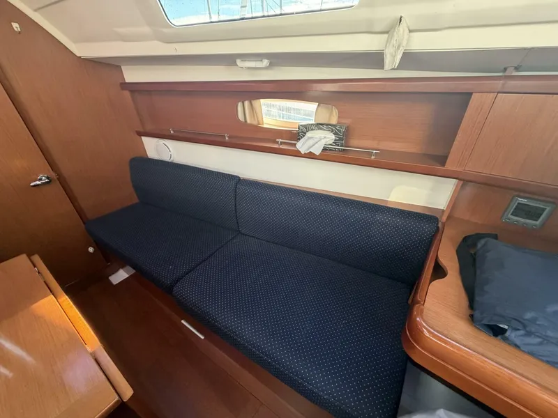 Slide: The Image of Beneteau 2008 - 50