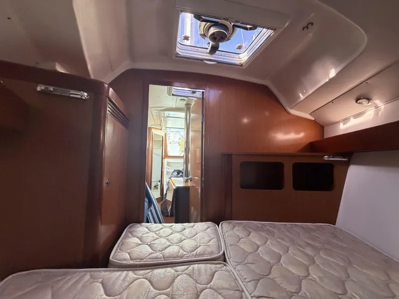 Slide: The Image of Beneteau 2008 - 61