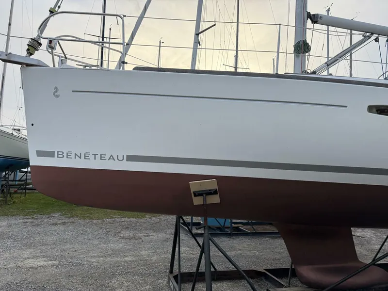 Slide: The Image of Beneteau 2008 - 9