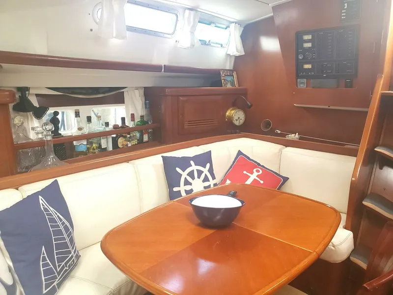 Slide: The Image of Beneteau Center Cockpit 2003 - 10