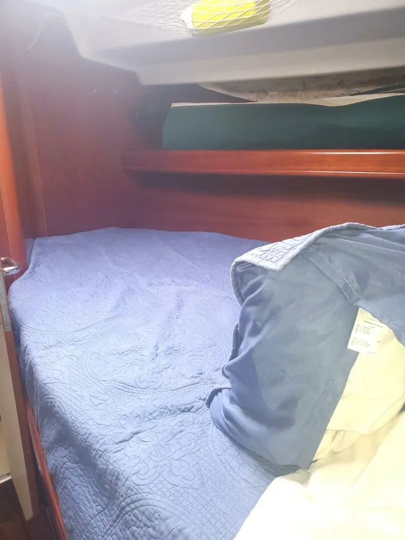 Slide: The Image of Beneteau Center Cockpit 2003 - 14