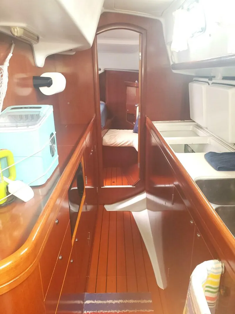 Slide: The Image of Beneteau Center Cockpit 2003 - 18