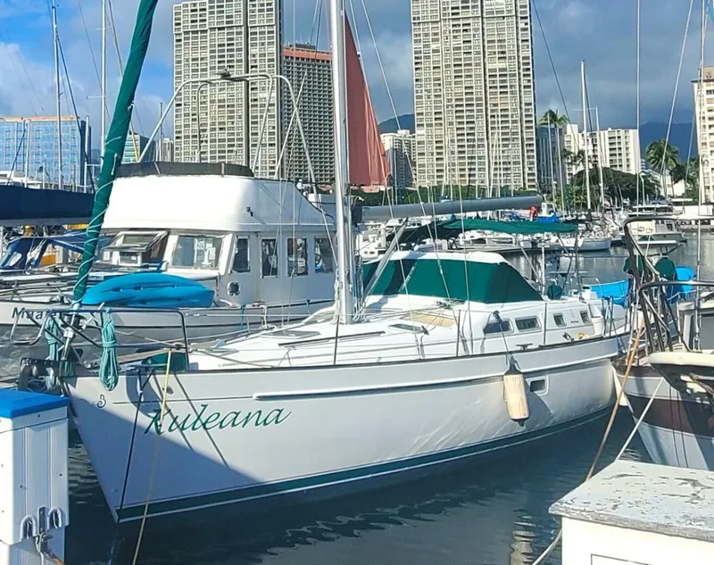 Slide: The Image of Beneteau Center Cockpit 2003 - 3