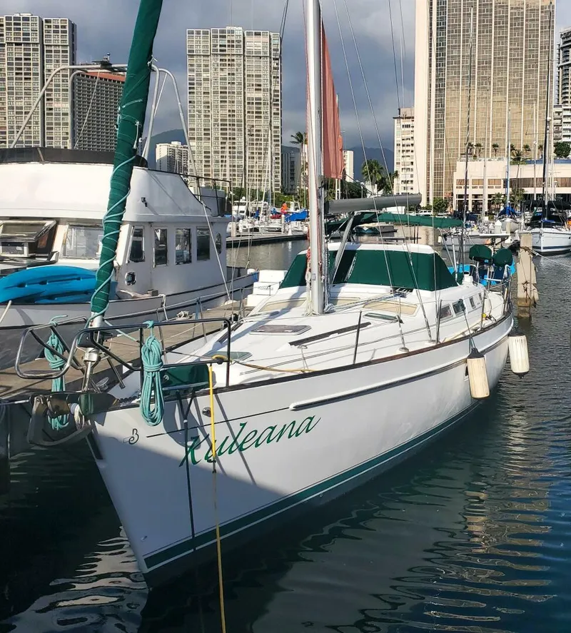 Slide: The Image of Beneteau Center Cockpit 2003 - 4