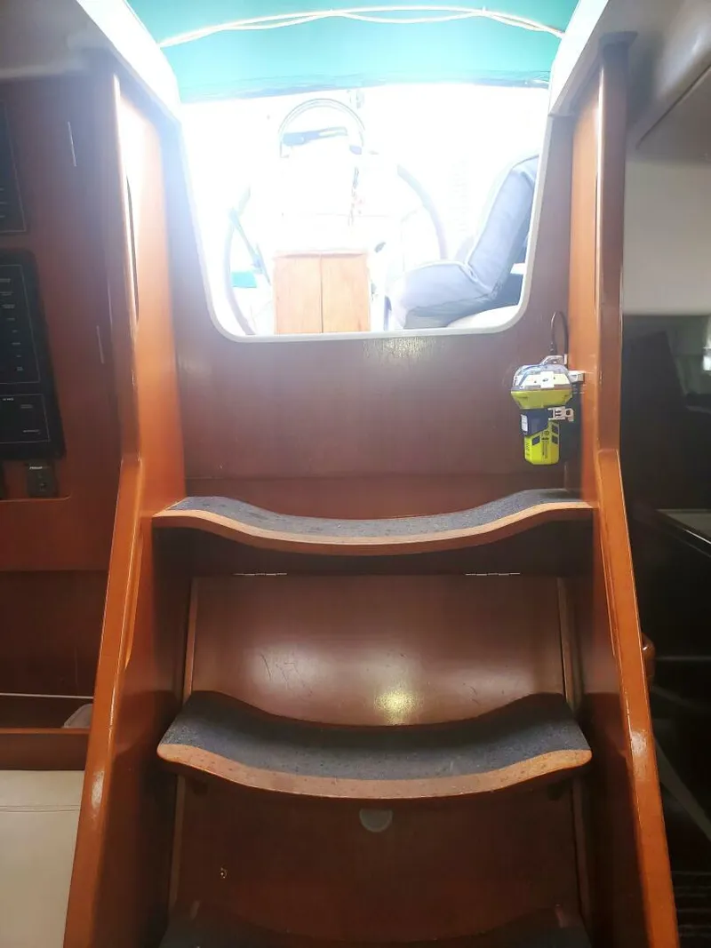 Slide: The Image of Beneteau Center Cockpit 2003 - 6