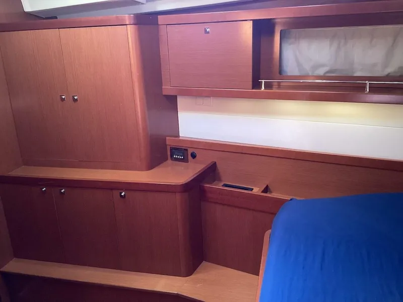 Slide: The Image of Beneteau Oceanis ICW 2012 - 22