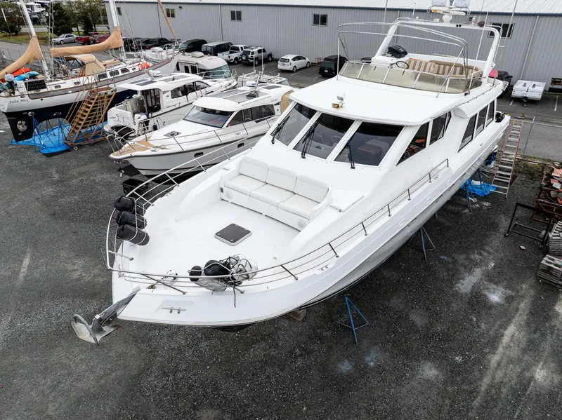 Slide: The Image of Navigator 61 Pilothouse 2001 - 3