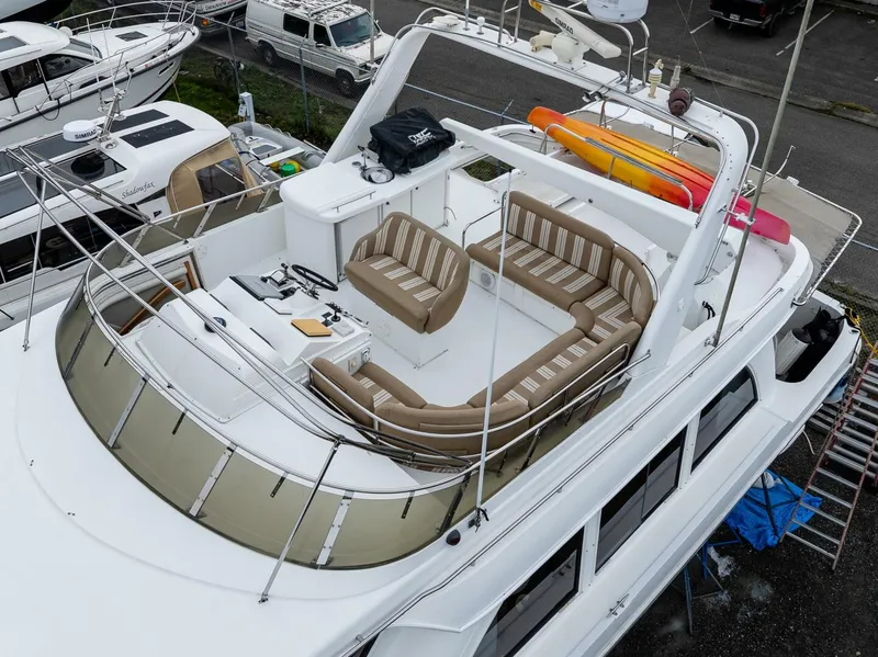 Slide: The Image of Navigator 61 Pilothouse 2001 - 8