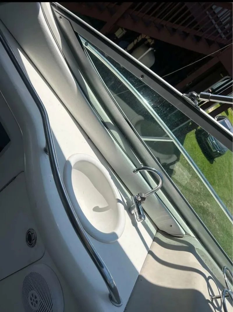 Slide: The Image of Sea Ray 300 Sundancer 2006 - 9