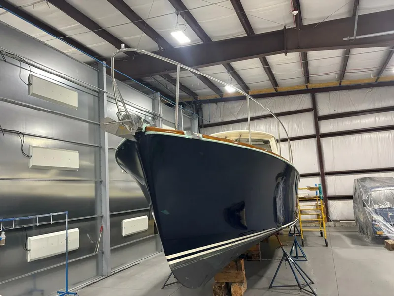 Slide: The Image of Hinckley Yachts 36 Picnic Boat EP 2003 - 3