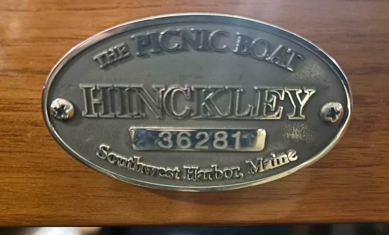 Slide: The Image of Hinckley Yachts 36 Picnic Boat EP 2003 - 4