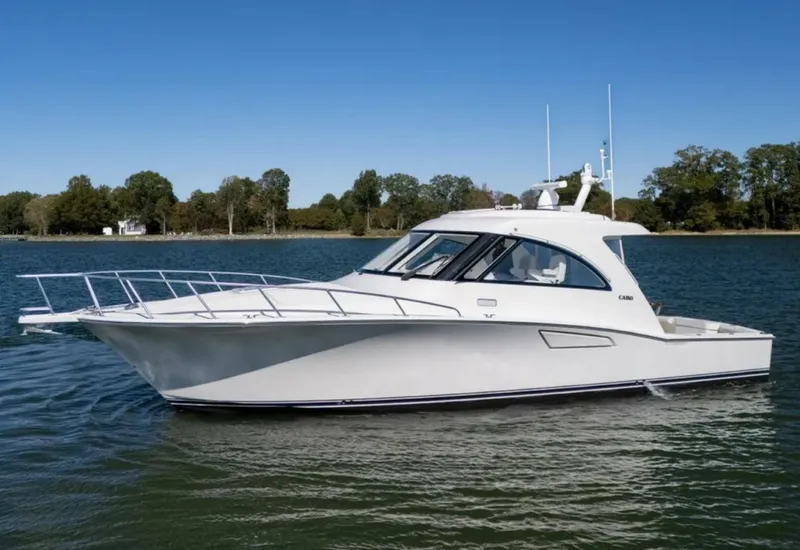 The Image of Cabo 40 Hardtop Express 2013 - 0