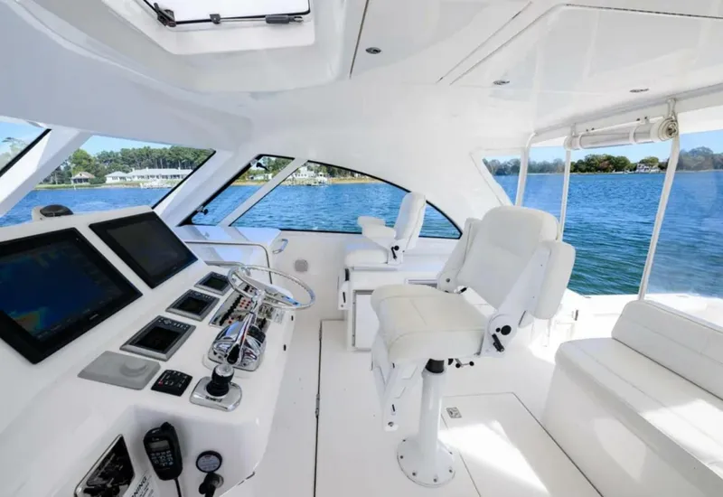 Slide: The Image of Cabo 40 Hardtop Express 2013 - 10