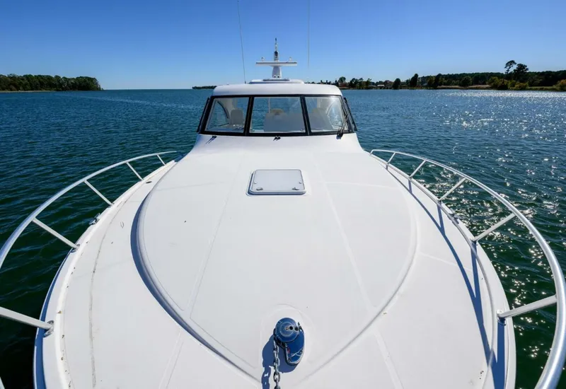 Slide: The Image of Cabo 40 Hardtop Express 2013 - 18