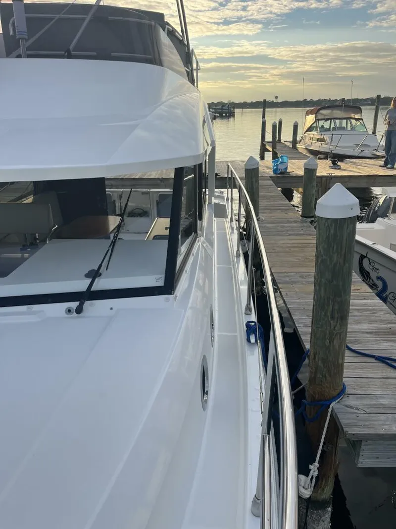 Slide: The Image of Beneteau Swift Trawler 30 2016 - 28