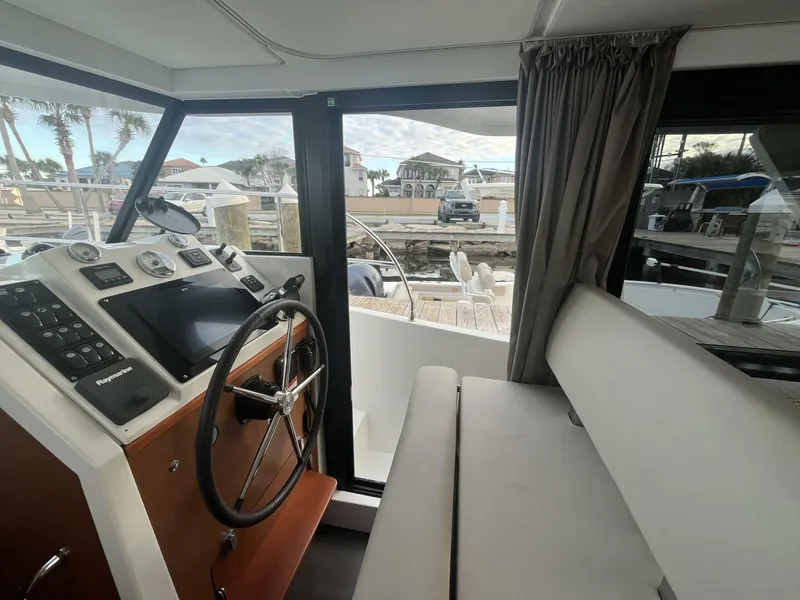 Slide: The Image of Beneteau Swift Trawler 30 2016 - 9
