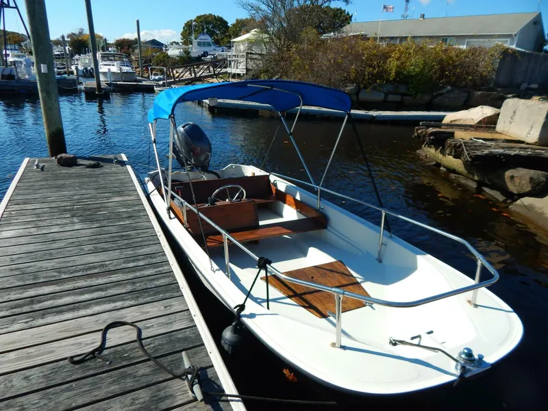 Slide: The Image of Boston Whaler 15 Sport 1984 - 3
