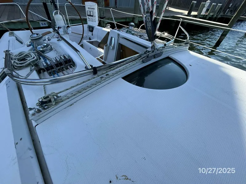 Slide: The Image of Beneteau 38s5 1992 - 21