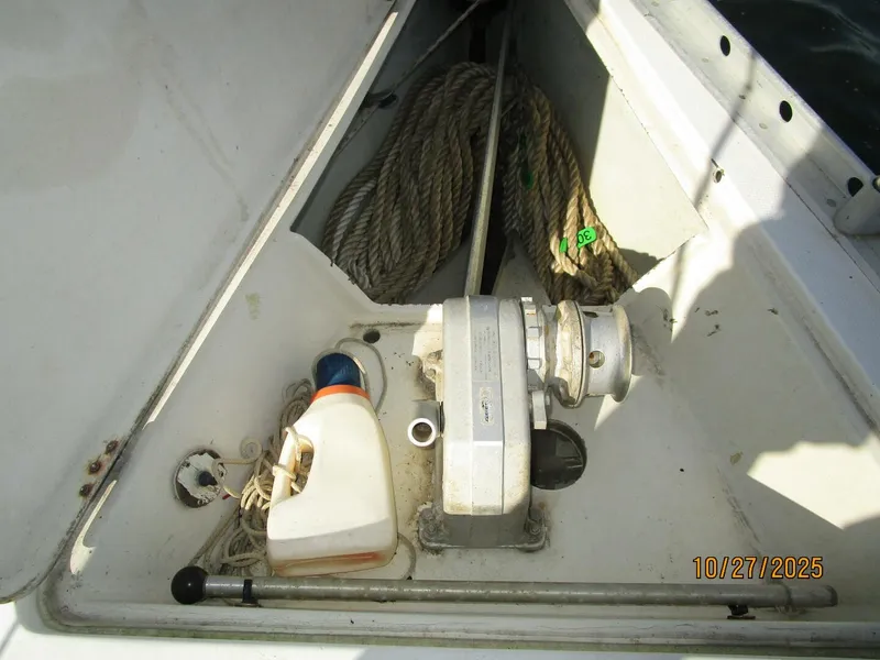 Slide: The Image of Beneteau 38s5 1992 - 4