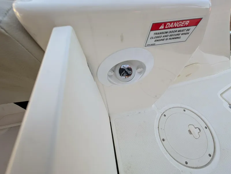 Slide: The Image of Boston Whaler 240 Vantage 2023 - 56
