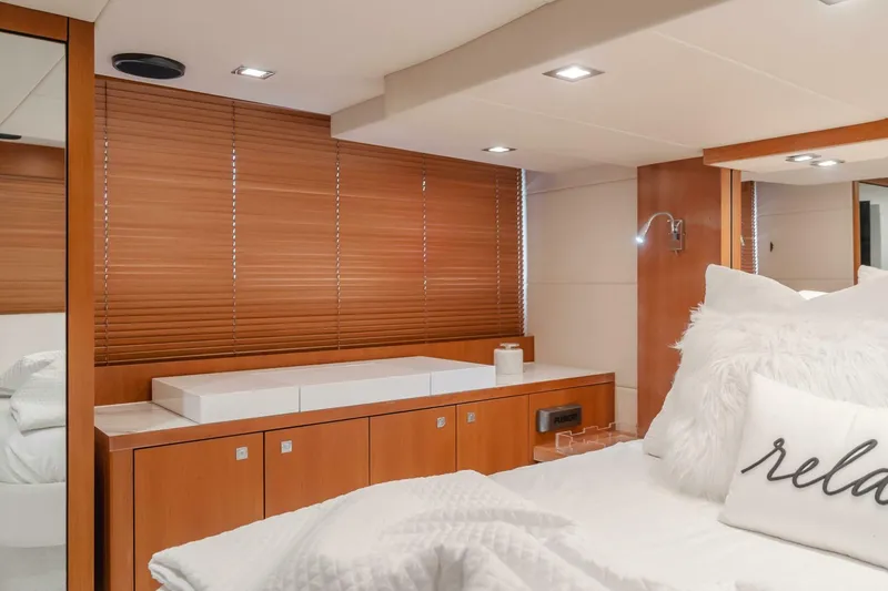 Slide: The Image of Sunseeker Portofino 48 2012 - 14