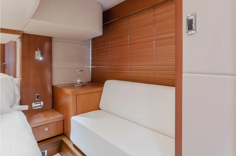 Slide: The Image of Sunseeker Portofino 48 2012 - 16
