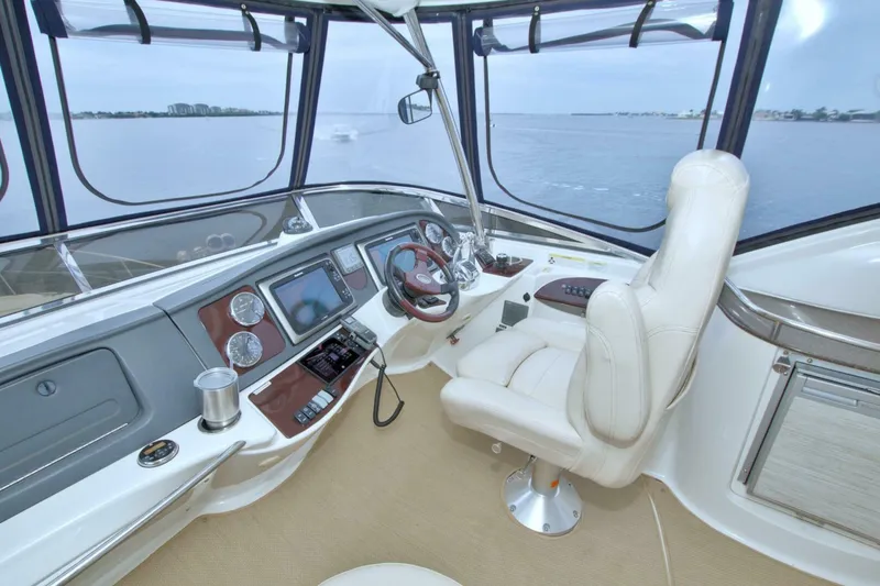Slide: The Image of Meridian 441 Sedan 2013 - 15