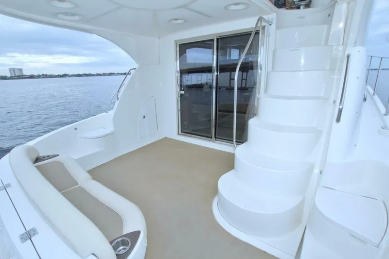 Slide: The Image of Meridian 441 Sedan 2013 - 28