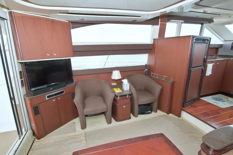 Slide: The Image of Meridian 441 Sedan 2013 - 42