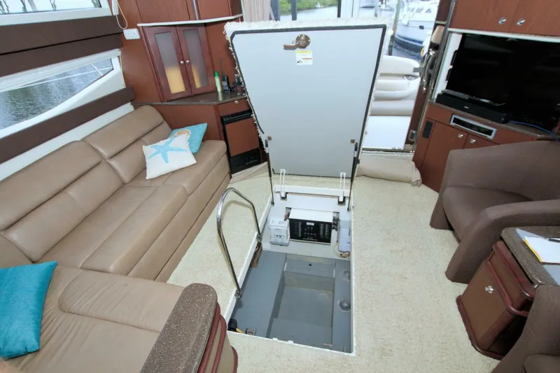 Slide: The Image of Meridian 441 Sedan 2013 - 66