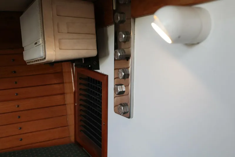 Slide: The Image of J Boats 120 1996 - 100