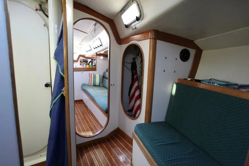 Slide: The Image of J Boats 120 1996 - 118