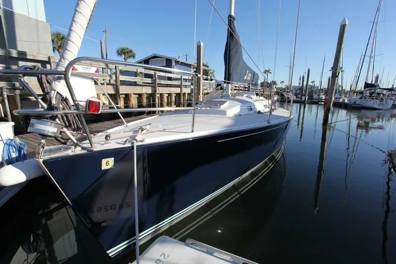 Slide: The Image of J Boats 120 1996 - 4