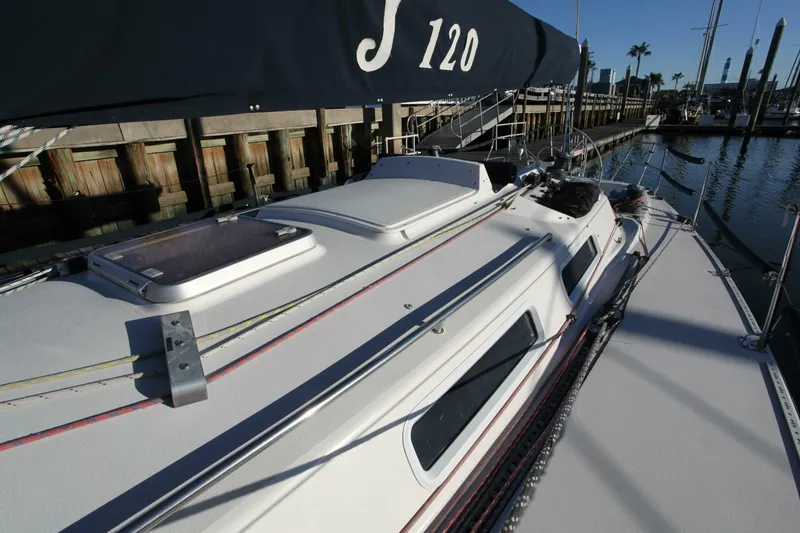 Slide: The Image of J Boats 120 1996 - 40