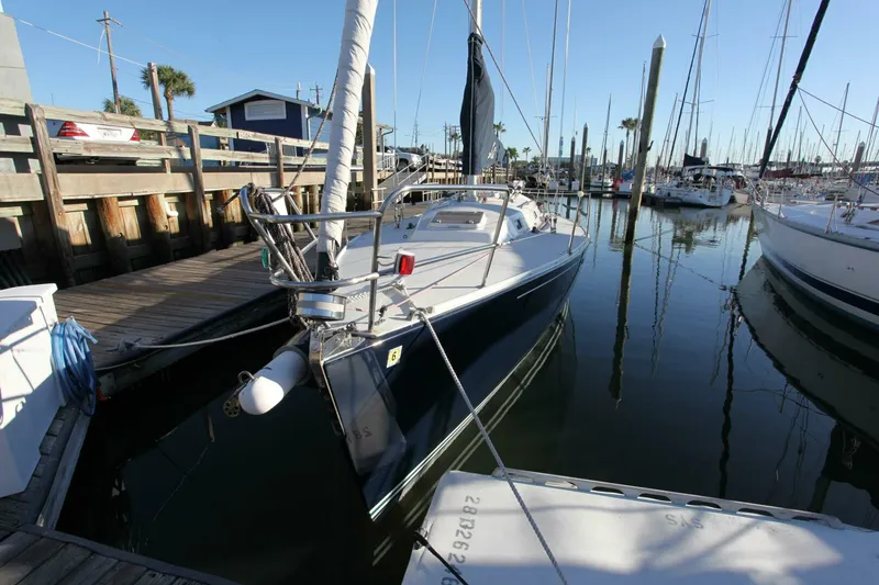 Slide: The Image of J Boats 120 1996 - 5