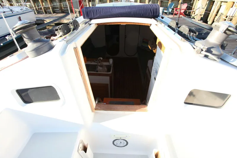 Slide: The Image of J Boats 120 1996 - 76