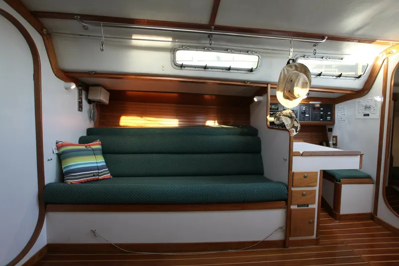 Slide: The Image of J Boats 120 1996 - 85