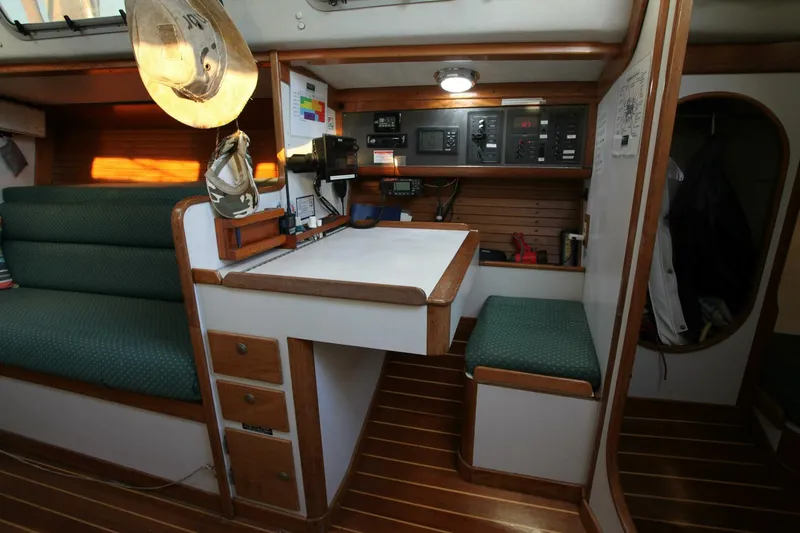Slide: The Image of J Boats 120 1996 - 91