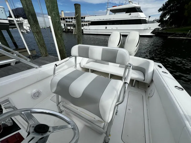 Slide: The Image of Avanti 33 2000 - 19
