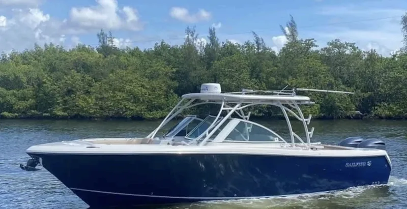 The Image of Sailfish 325 DC 2018 - 0