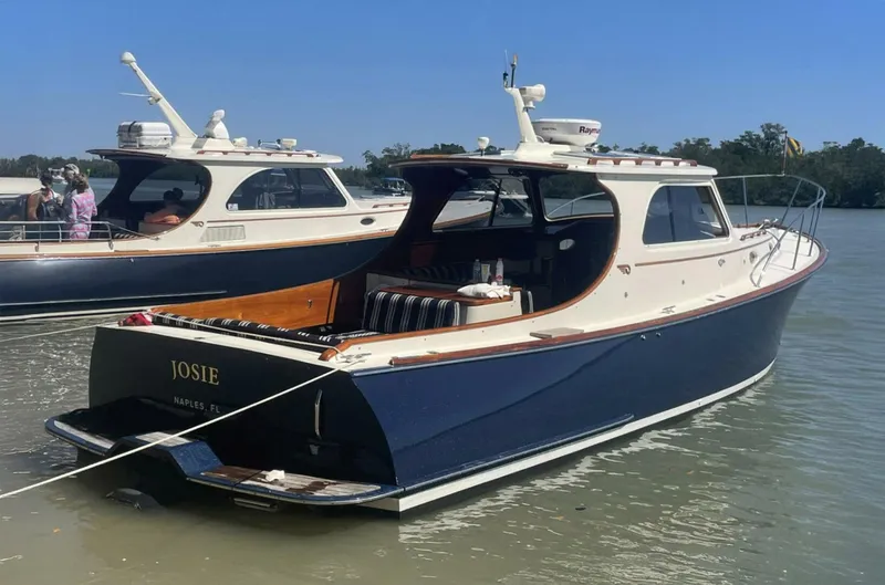 Slide: The Image of Hinckley Yachts 36 Picnic Boat EP 2000 - 2