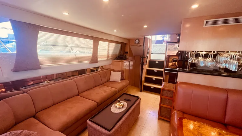 Slide: The Image of Carver Yachts 500 COCKPIT MY 1997 - 24