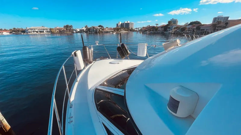 Slide: The Image of Carver Yachts 500 COCKPIT MY 1997 - 61