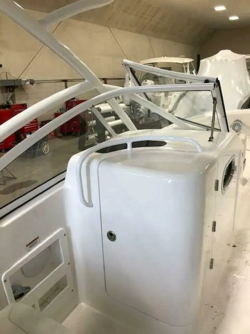 Slide: The Image of Edgewater 248CX Crossover 2018 - 5