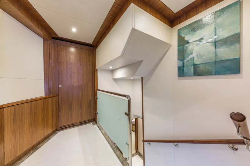 Slide: The Image of Hargrave Raised Pilothouse 2018 - 22