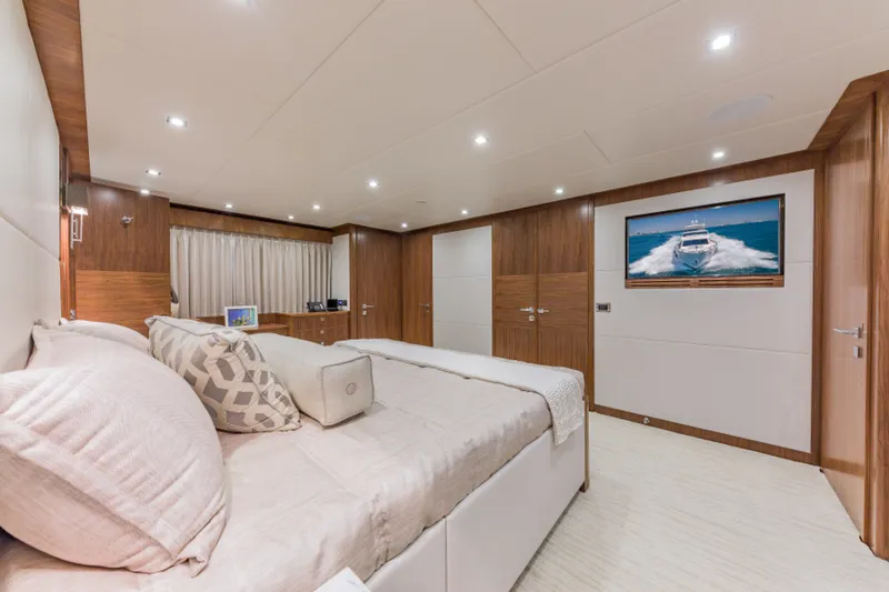 Slide: The Image of Hargrave Raised Pilothouse 2018 - 27